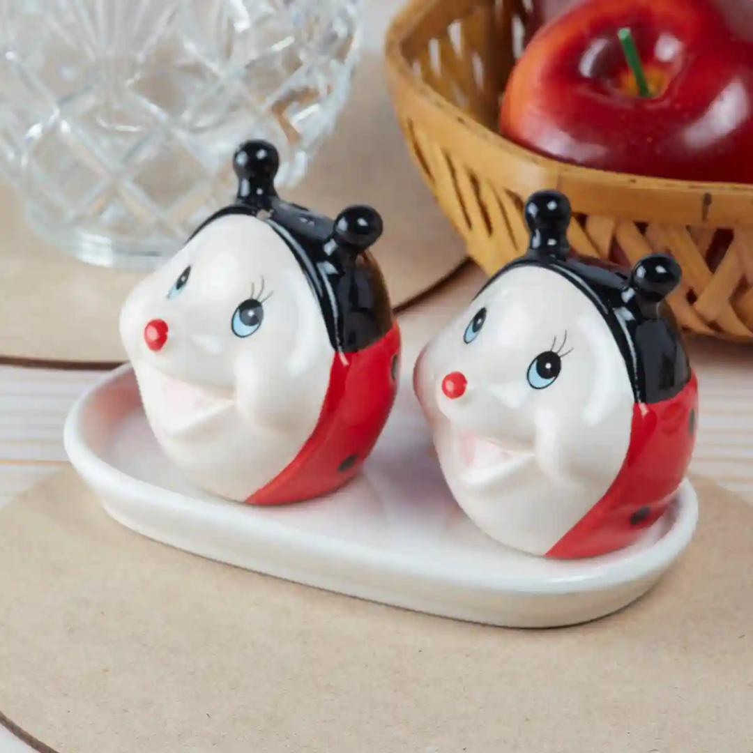 Kookee Ceramic Salt and Pepper Shakers Set with tray for Dining Table used as Namak Dhani, Shaker, Sprinkler, Spices Dispenser for Home, Kitchen and Restaurant, Lady Bug Design, Red Black (8568)