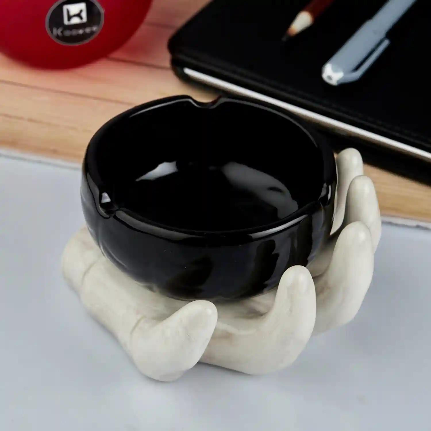 Kookee Groovy Ceramic Ashtray - Unique and Colorful Smoking Accessory with Retro Vibes - Funky Decor for Smokers and Collectors, Black/White (10761)