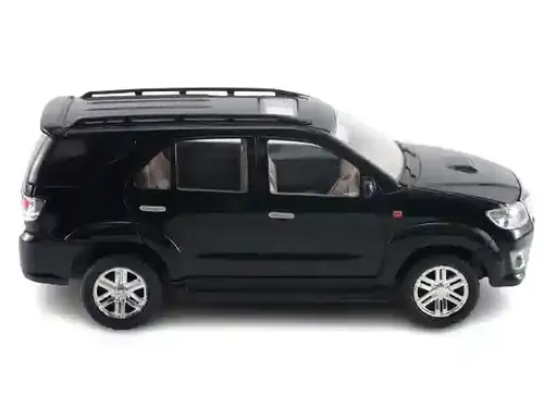 Fortuner Pull Back Car