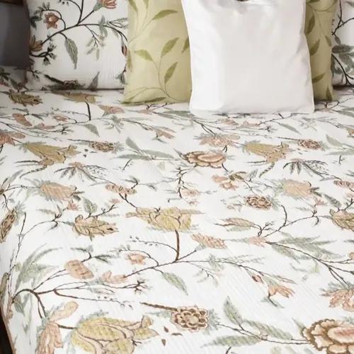 Aurora Bloom All over Printed King Sized Quilted Reversible Bedcover Set