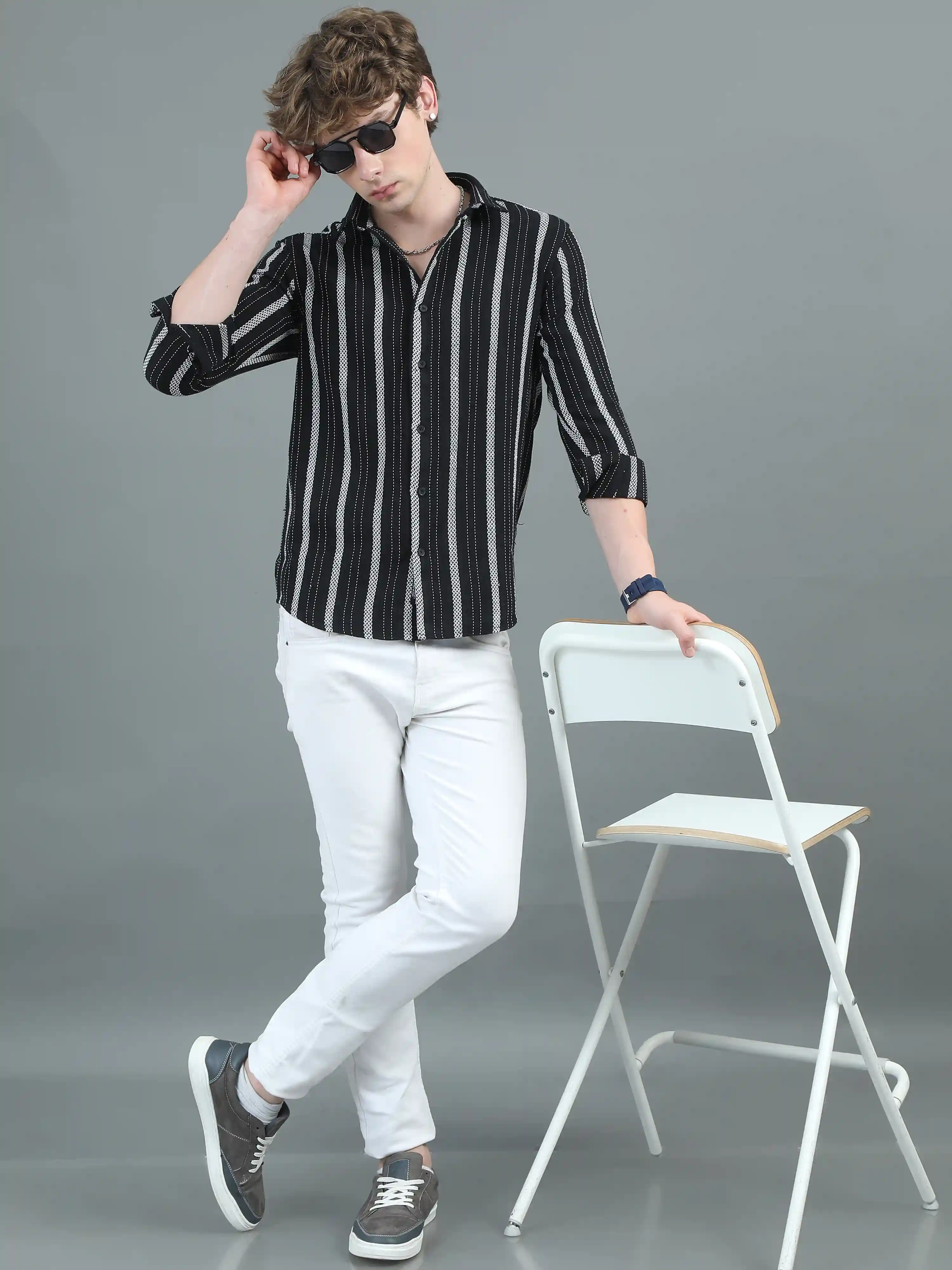 Black Ascot Striped Shirt M