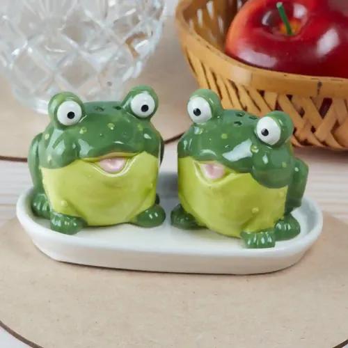 Kookee Ceramic Salt and Pepper Shakers Set with tray for Dining Table used as Namak Dhani, Shaker, Sprinkler, Spices Dispenser for Home, Kitchen and Restaurant, Frog Design, Green (8569)