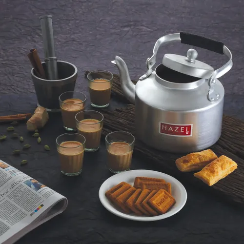 HAZEL Aluminium Indian Traditional Kettle Tea Coffee Pot Chai Maker with Handle, 22 cm, 4000 ML