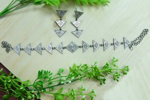silver Geometric Triangle Necklace and Earrings Set