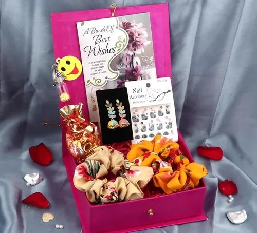 Birthday Gift For Girls/Rakhi Gift For Sister/Gift For Girlfriend/Gift For Wife/Gift For Girls-Decorated Ribboned Box+Chocolates In An Organza Potli+2 Scrunchies+Pair Of Earring+Daisy Flower Neckpiece+Keychain+Accessories